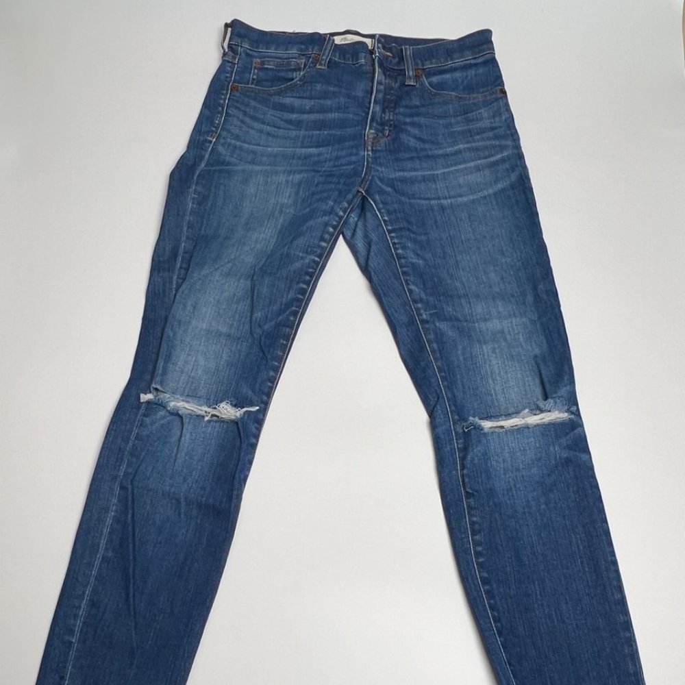 Madewell 9" High Rise Skinny Distressed  Jeans sz 28